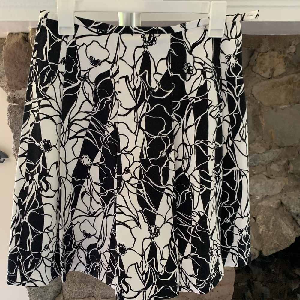 St. John skirt